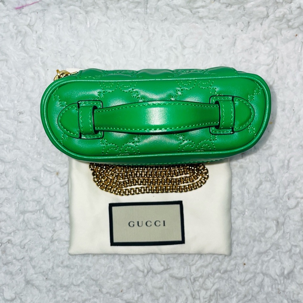 Gucci GG Embossed Matelasse Quilted Leather Vanity Mini Bag in Green 723770 - Picture 7 of 17